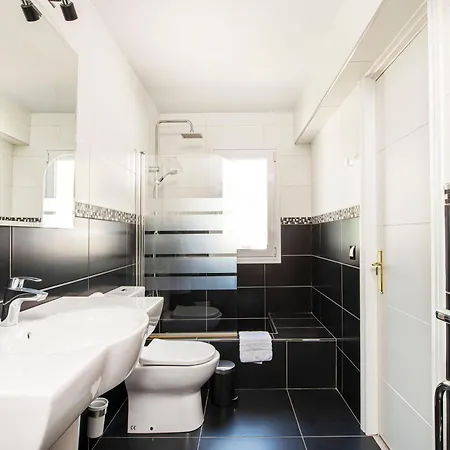Con Piscina Privada